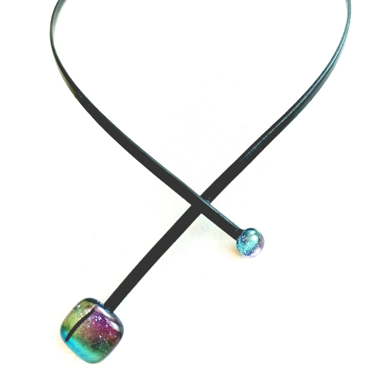 Collier cuir · Pendentif verre irisé