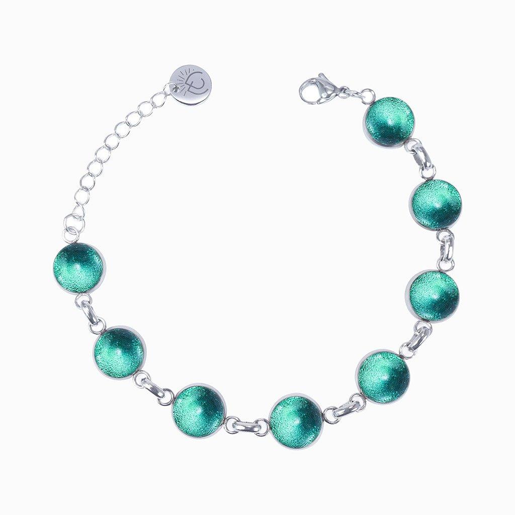 BRACELET EMERAUDE ~ IRIS BLUE | REFLET | ADJUSTABLE STEEL[proBRACELET EMERAUDE ~ IRIS BLUEduct_vendor]MicrocosmosPRODUCT INFORMATION

Exclusive Microcosmoses Glass Reflet™
Base: Stainless Steel Easy clasp closure
Pearls size: 10 mm / 0.4"

Free Gift Box 


The  Microcosmoses  RBRACELET GLASS REFLET