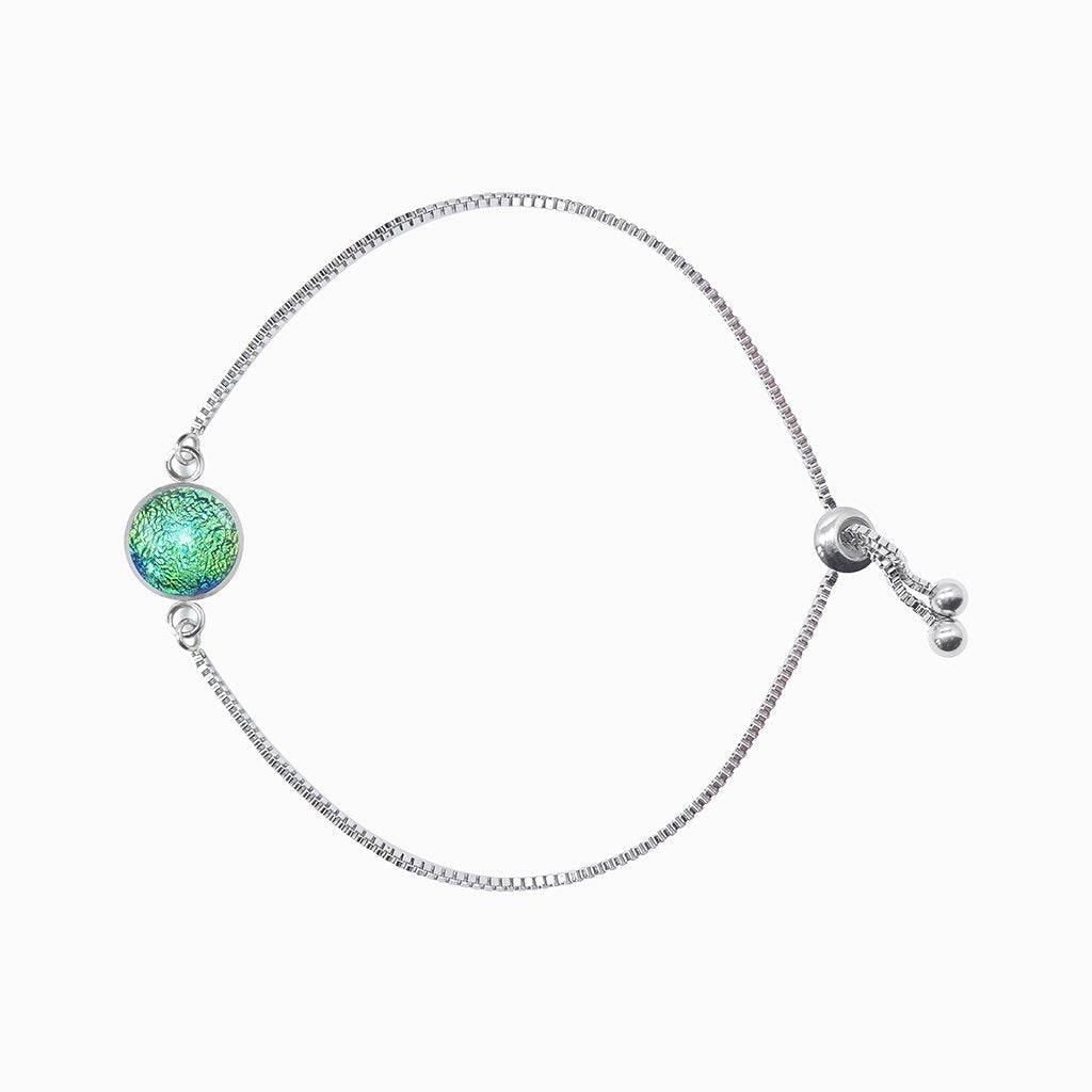 BRACELET GREEN KELLY ~ BLUE BELIZE | ST. STEEL | PERFECT FIT | REFLET[proBRACELET GREEN KELLY ~ BLUE BELIZEduct_vendor]MicrocosmosPRODUCT INFORMATION

Exclusive Microcosmoses Glass Reflet™
Base: Stainless Steel Perfect Fit adjustable slide closure up to 9", 22 cm.

Bracelet chain thickness 2 mmBRACELET STEEL