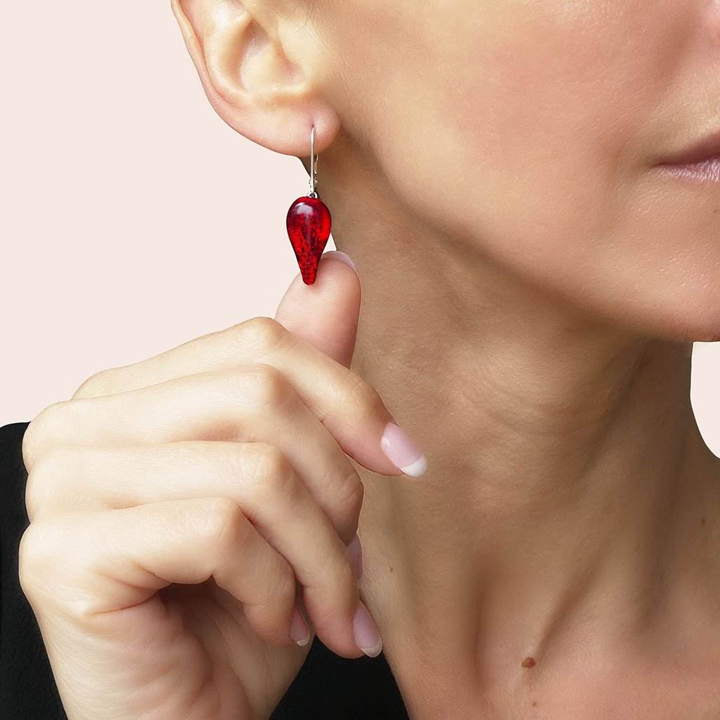 EARRINGS RED RUBY | DROP | SILVER 925 | REFLET[proEARRINGS RED RUBYduct_vendor]MicrocosmosPRODUCT INFORMATION

Exclusive Microcosmoses Glass Reflet
Base: Sterling Silver 925

Bead size length: 20 mm / 0.8" |  width: 12 mm / 0.5"


Free Gift Box 


The   MEARRINGS DROP GLASS REFLET