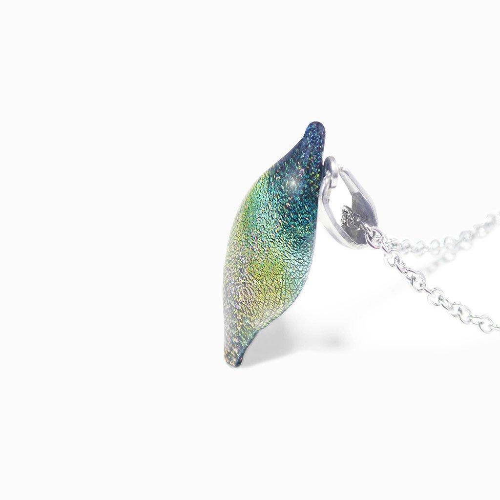 NECKLACE FRENCH PINK ~ GOLD | ALMOND | REFLET[proNECKLACE FRENCH PINK ~ GOLDduct_vendor]MicrocosmosPRODUCT INFORMATION

Exlusive Microcosmoses Glass Reflet
Bead size length: 25 mm / 1" |  width: 10 mm / 0.4"

Chain: Sterling Silver 925 ~ Stainless Steel 
Chain thiNECKLACE