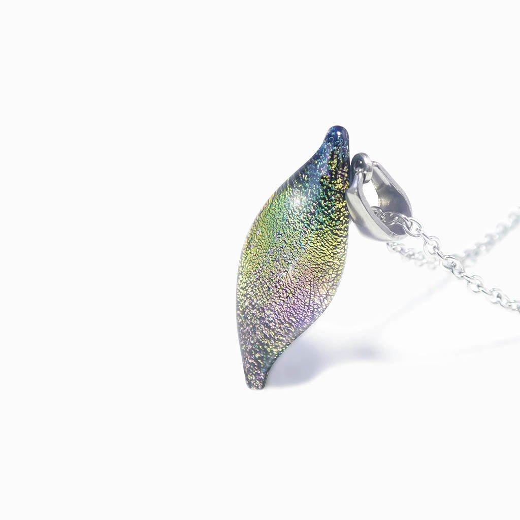 NECKLACE FRENCH PINK ~ GOLD | ALMOND | REFLET[proNECKLACE FRENCH PINK ~ GOLDduct_vendor]MicrocosmosPRODUCT INFORMATION

Exlusive Microcosmoses Glass Reflet
Bead size length: 25 mm / 1" |  width: 10 mm / 0.4"

Chain: Sterling Silver 925 ~ Stainless Steel 
Chain thiNECKLACE