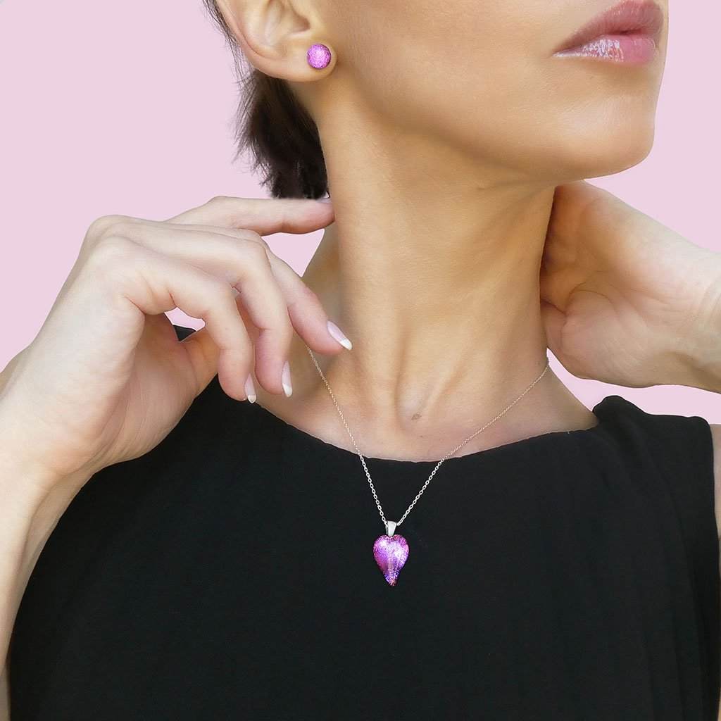 NECKLACE FRENCH PINK ~ GOLD | HEART | REFLET[proNECKLACE FRENCH PINK ~ GOLDduct_vendor]MicrocosmosPRODUCT INFORMATION                             

Exlusive Microcosmoses Glass Reflet
Bead size length: 18 mm / 0.7" |  width: 13 mm / 0.5"     

Base chain: SterlinNECKLACE