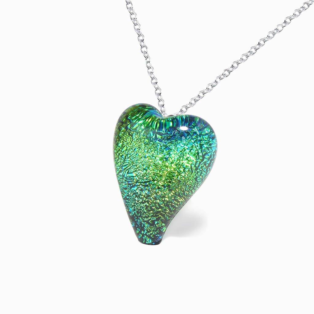 NECKLACE GREEN KELLY ~ BLUE BELIZE | HEART | REFLET[proNECKLACE GREEN KELLY ~ BLUE BELIZEduct_vendor]MicrocosmosPRODUCT INFORMATION                             

Exlusive Microcosmoses Glass Reflet
Bead size length: 18 mm / 0.7" |  width: 13 mm / 0.5"     

Base chain: SterlinNECKLACE