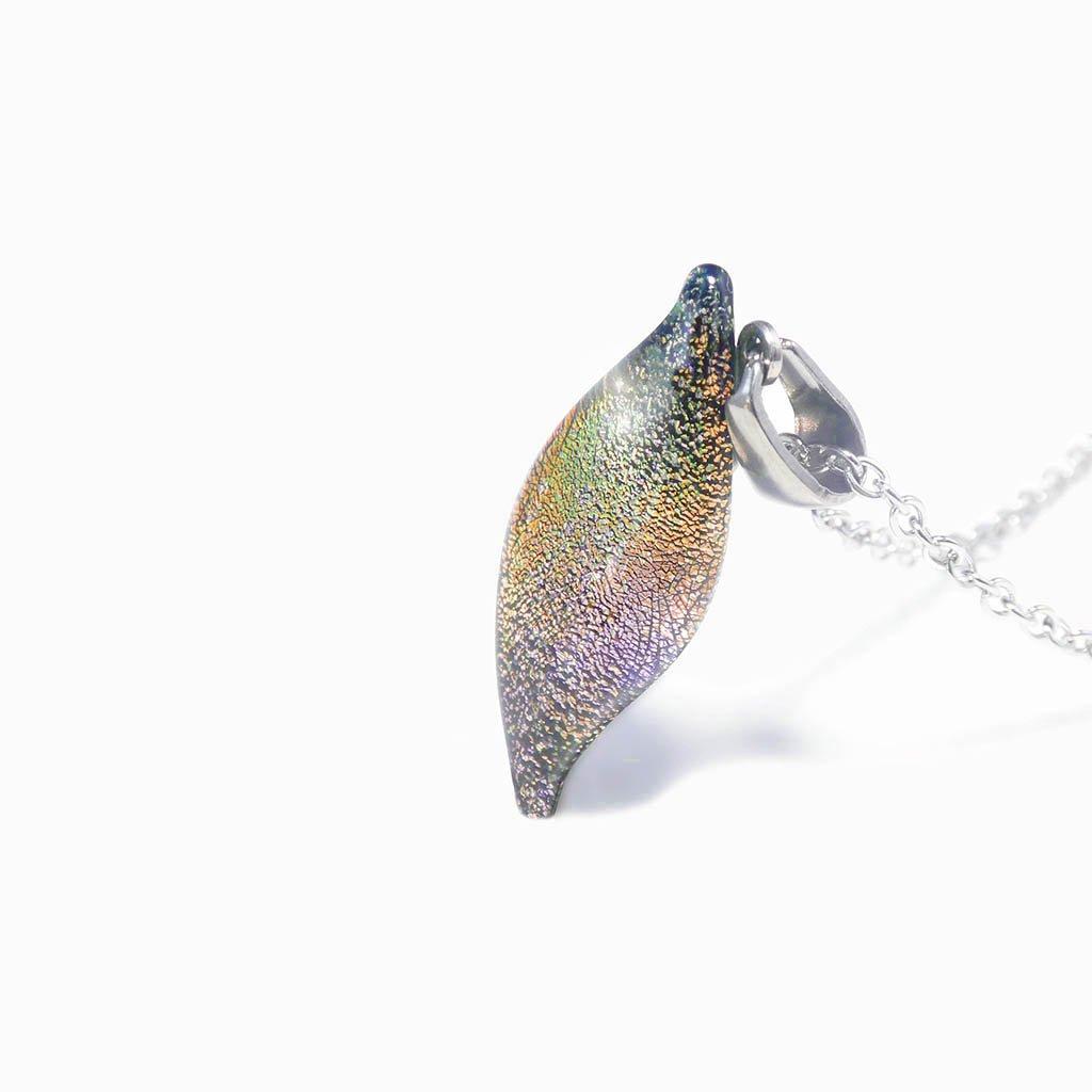NECKLACE INDIGO ~ ETERNAL FUSHIA | ALMOND | REFLET[proNECKLACE INDIGO ~ ETERNAL FUSHIAduct_vendor]MicrocosmosPRODUCT INFORMATION

Exlusive Microcosmoses Glass Reflet
Bead size length: 25 mm / 1" |  width: 10 mm / 0.4"

Chain: Sterling Silver 925 ~ Stainless Steel 
Chain thiNECKLACE