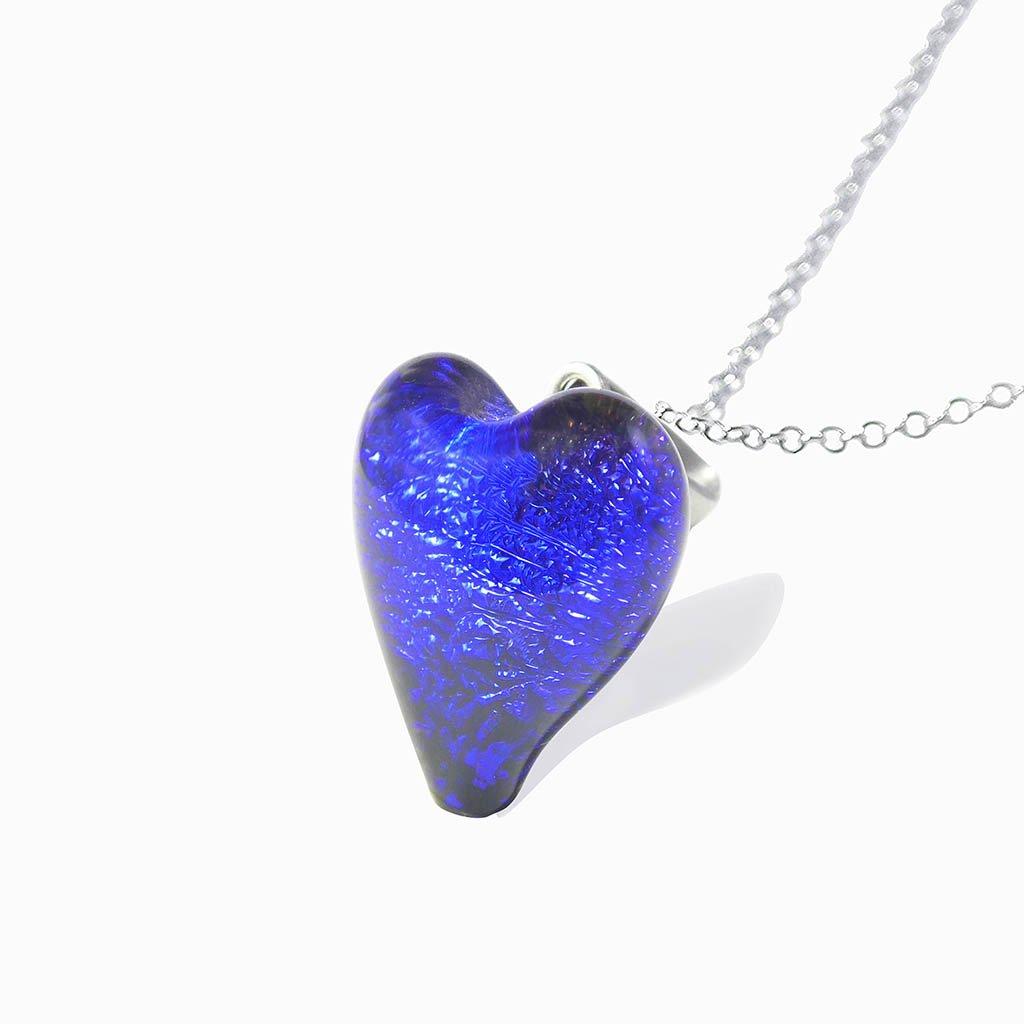 NECKLACE STARRY BLUE ~ INDIGO | HEART | REFLET[proNECKLACE STARRY BLUE ~ INDIGOduct_vendor]MicrocosmosPRODUCT INFORMATION                             

Exlusive Microcosmoses Glass Reflet
Bead size length: 18 mm / 0.7" |  width: 13 mm / 0.5"     

Base chain: SterlinNECKLACE