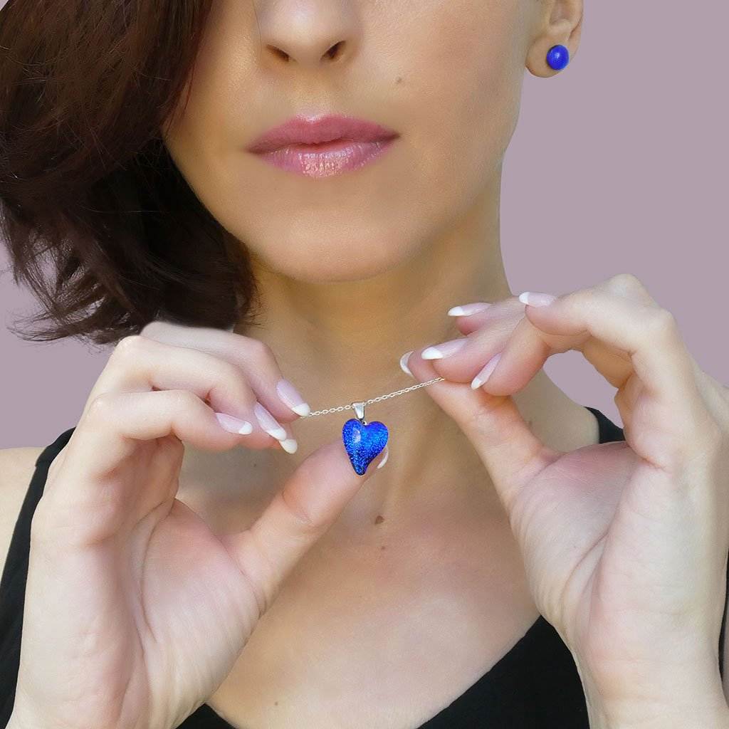 NECKLACE STARRY BLUE ~ INDIGO | HEART | REFLET[proNECKLACE STARRY BLUE ~ INDIGOduct_vendor]MicrocosmosPRODUCT INFORMATION                             

Exlusive Microcosmoses Glass Reflet
Bead size length: 18 mm / 0.7" |  width: 13 mm / 0.5"     

Base chain: SterlinNECKLACE