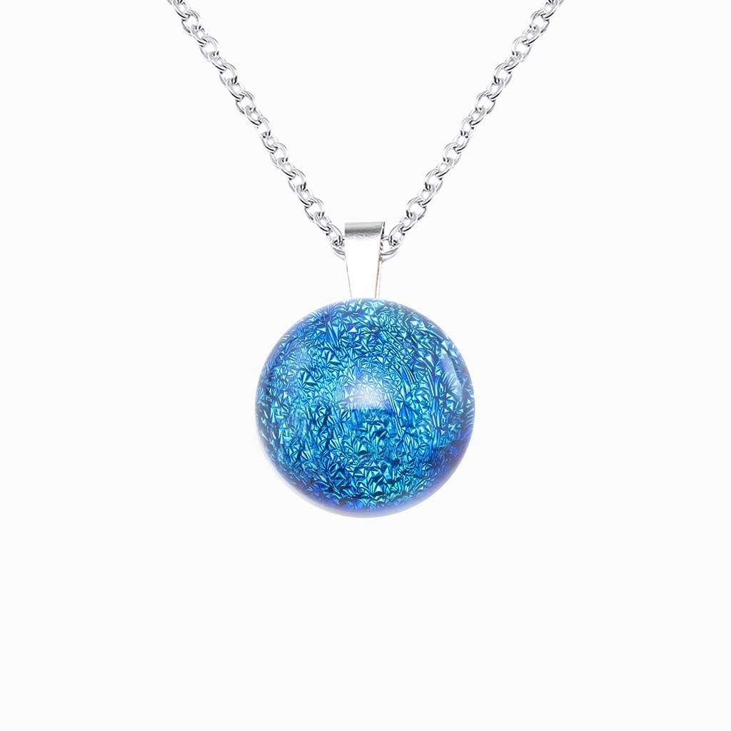NECKLACE VERT DE BLEU ~ TEAL | ECLIPSE | REFLET[proNECKLACE VERT DE BLEU ~ TEALduct_vendor]MicrocosmosPRODUCT INFORMATION

Exlusive Microcosmoses Glass Reflet
Bead size: 14 mm / 0.55"

Base chain: Sterling Silver 925 ~ Stainless Steel 
Chain thickness: 1 mm (St.SilveNECKLACE