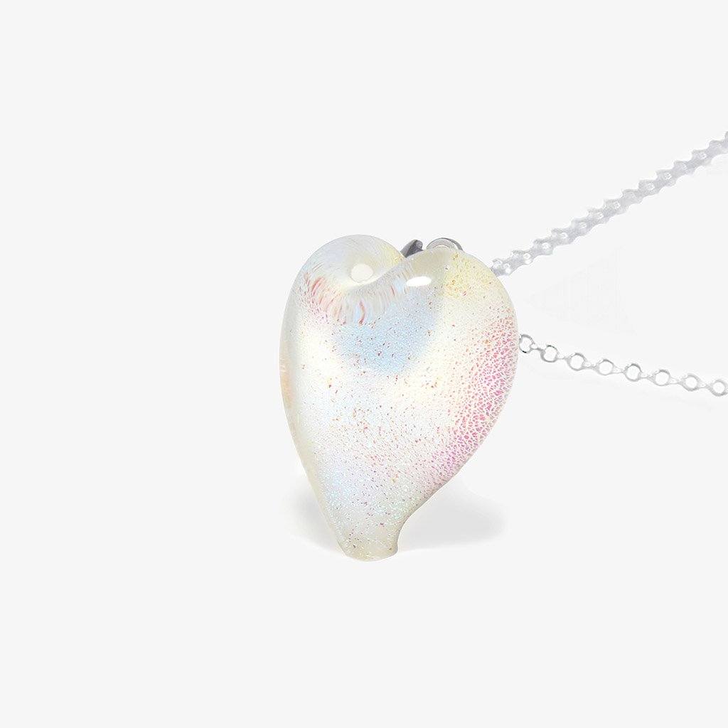 NECKLACE IRIDESCENT WHITE | HEART | REFLET[proNECKLACE IRIDESCENT WHITEduct_vendor]MicrocosmosPRODUCT INFORMATION                             

Exlusive Microcosmoses Glass Reflet
Bead size length: 18 mm / 0.7" |  width: 13 mm / 0.5"     

Base chain: SterlinNECKLACE