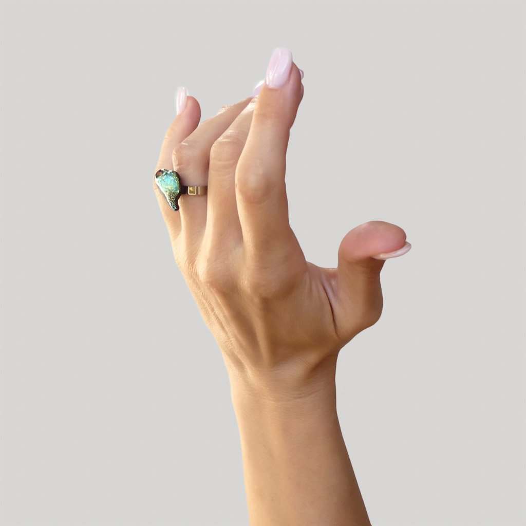 RING COPPER ~ GREEN BOKEH | HEART | REFLET[proRING COPPER ~ GREEN BOKEHduct_vendor]MicrocosmosPRODUCT INFORMATION 

Exclusive Microcosmoses Glass Reflet™
Base: Sterling Silver 925 or Stainless Steel 
Bead size length: 18 mm / 0.7" |  width: 13 mm / 0.5"


FreRINGS GLASS REFLET