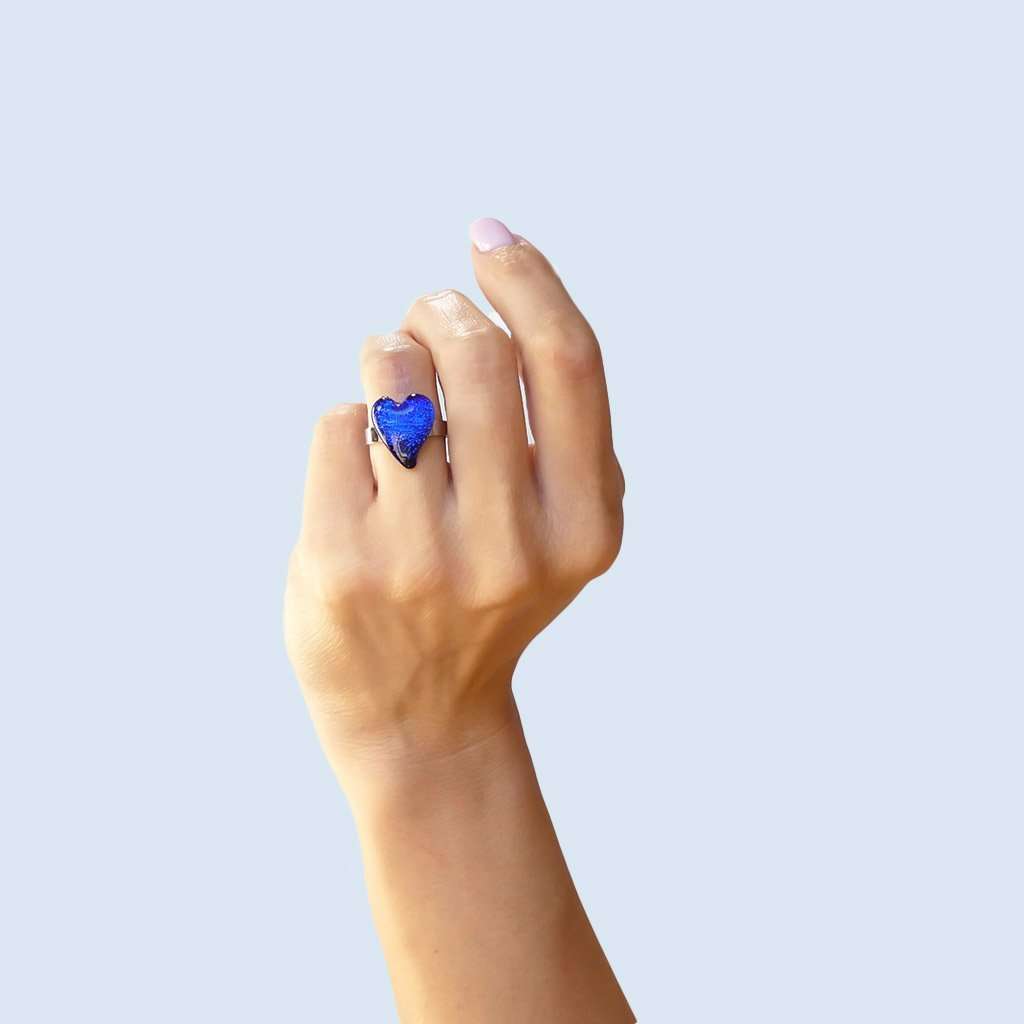 RING STARRY BLUE ~ INDIGO | HEART | REFLET[proRING STARRY BLUE ~ INDIGOduct_vendor]MicrocosmosPRODUCT INFORMATION

Exclusive Microcosmoses Glass Reflet™
Base: Sterling Silver 925 or Stainless Steel 
Bead size length: 18 mm / 0.7" |  width: 13 mm / 0.5"


FreeRINGS GLASS REFLET